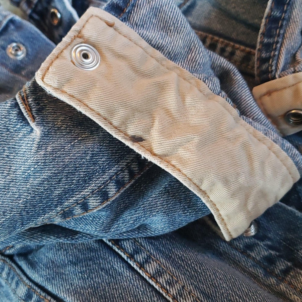 Gap jean jacket - Picture 5 of 5